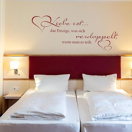 Sleepbeeone Wilhelmshaven Hotel Kültér fotó