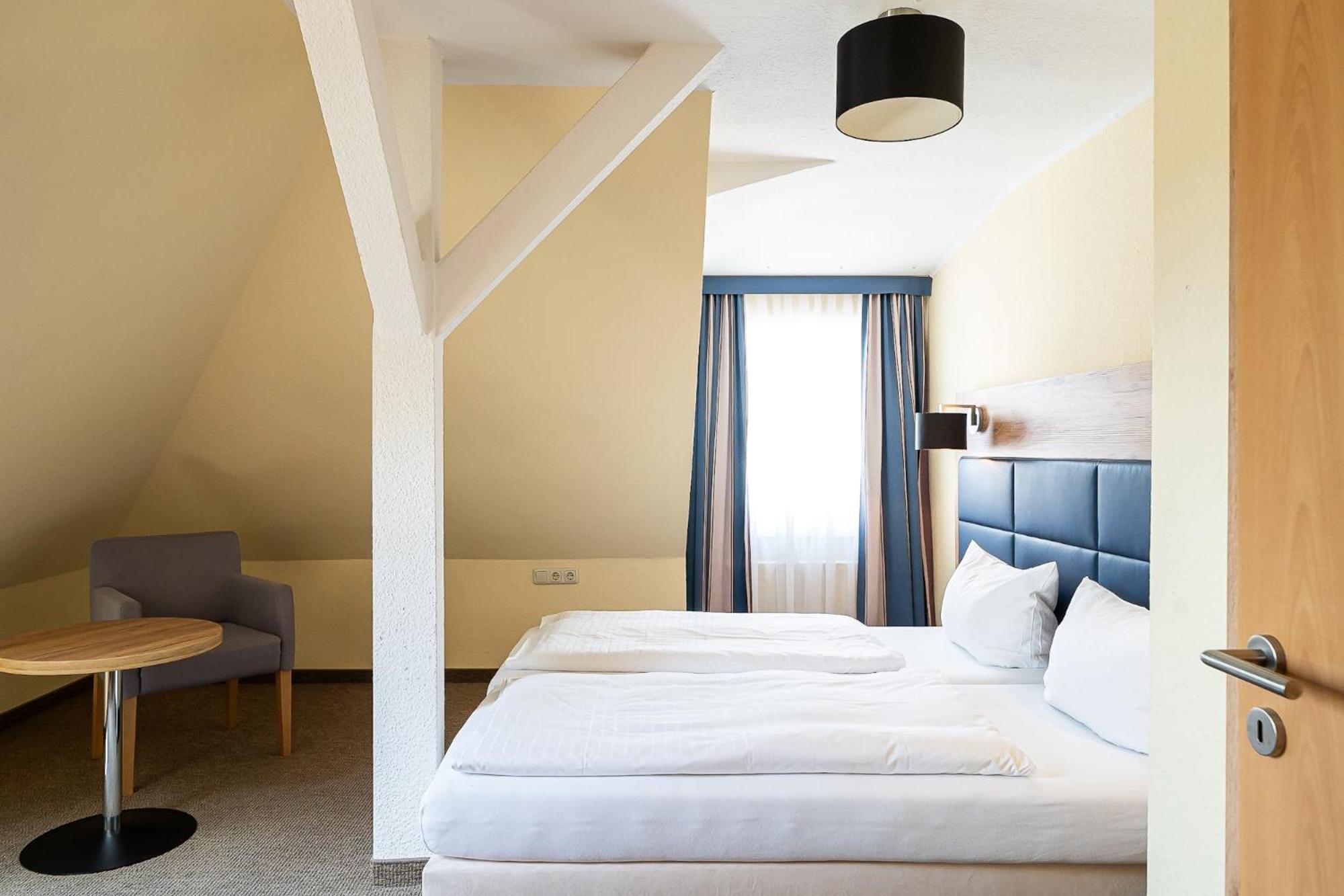 Sleepbeeone Wilhelmshaven Hotel Kültér fotó