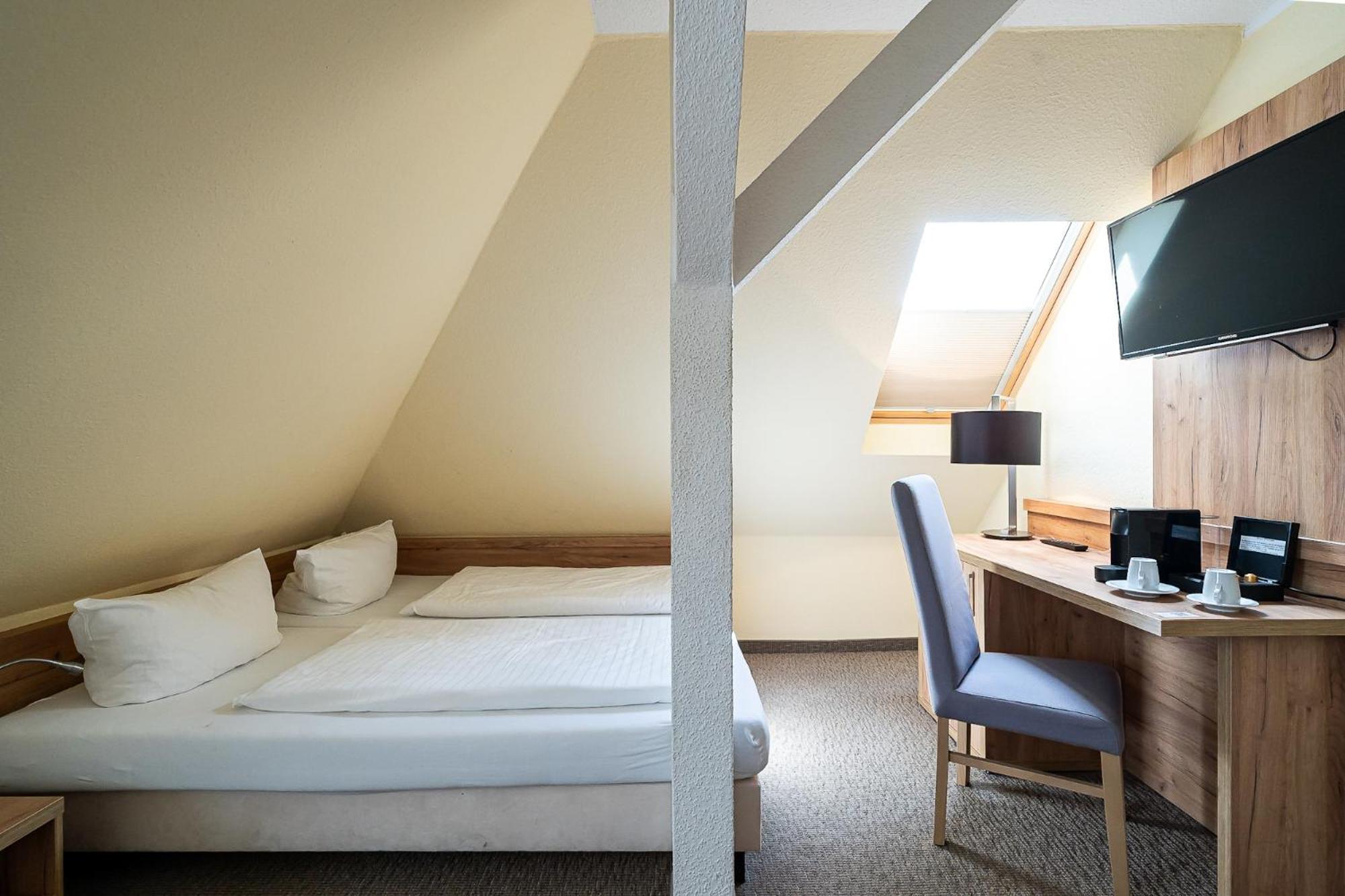 Sleepbeeone Wilhelmshaven Hotel Kültér fotó