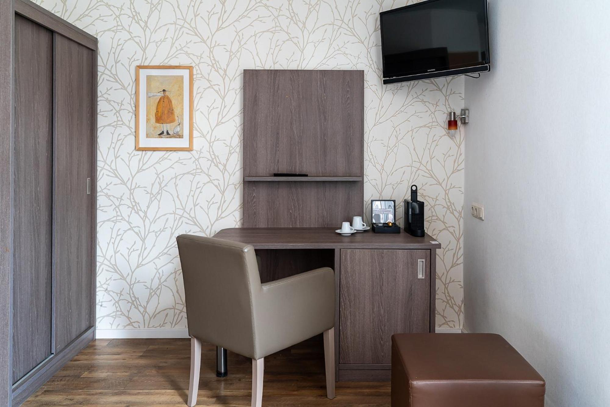 Sleepbeeone Wilhelmshaven Hotel Kültér fotó