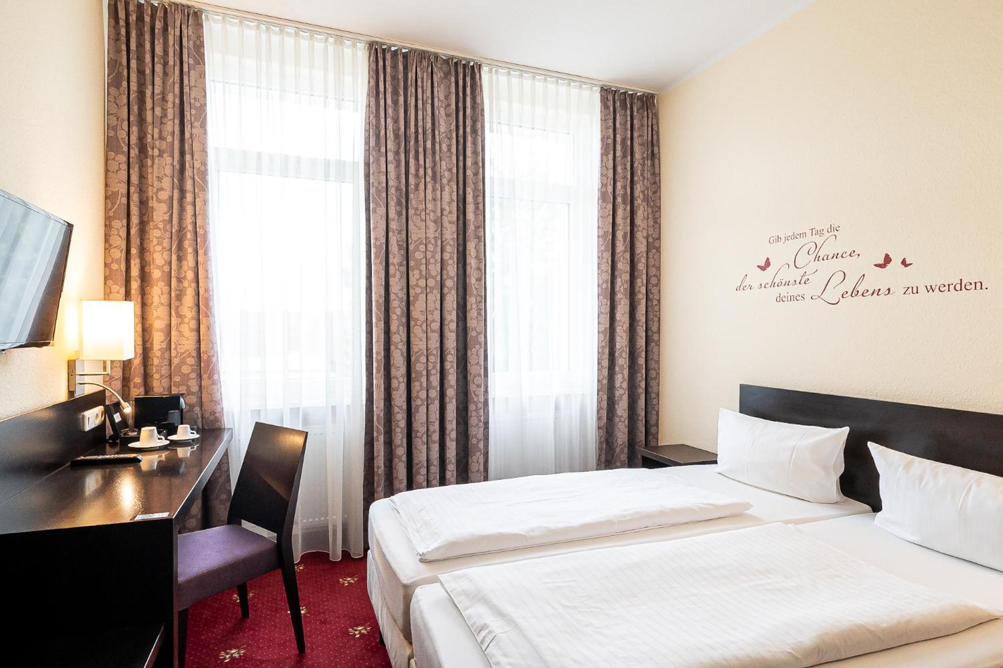 Sleepbeeone Wilhelmshaven Hotel Kültér fotó