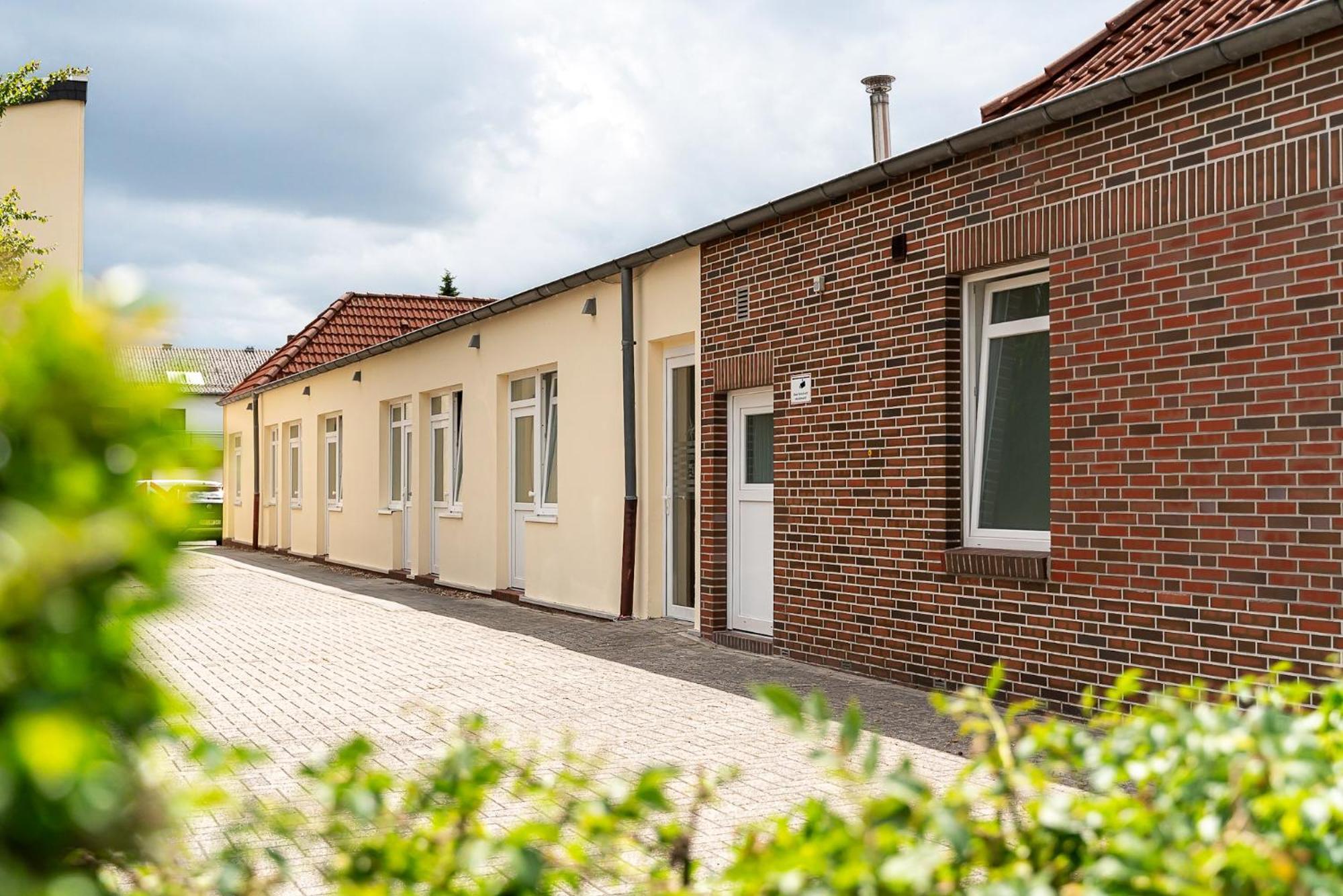 Sleepbeeone Wilhelmshaven Hotel Kültér fotó