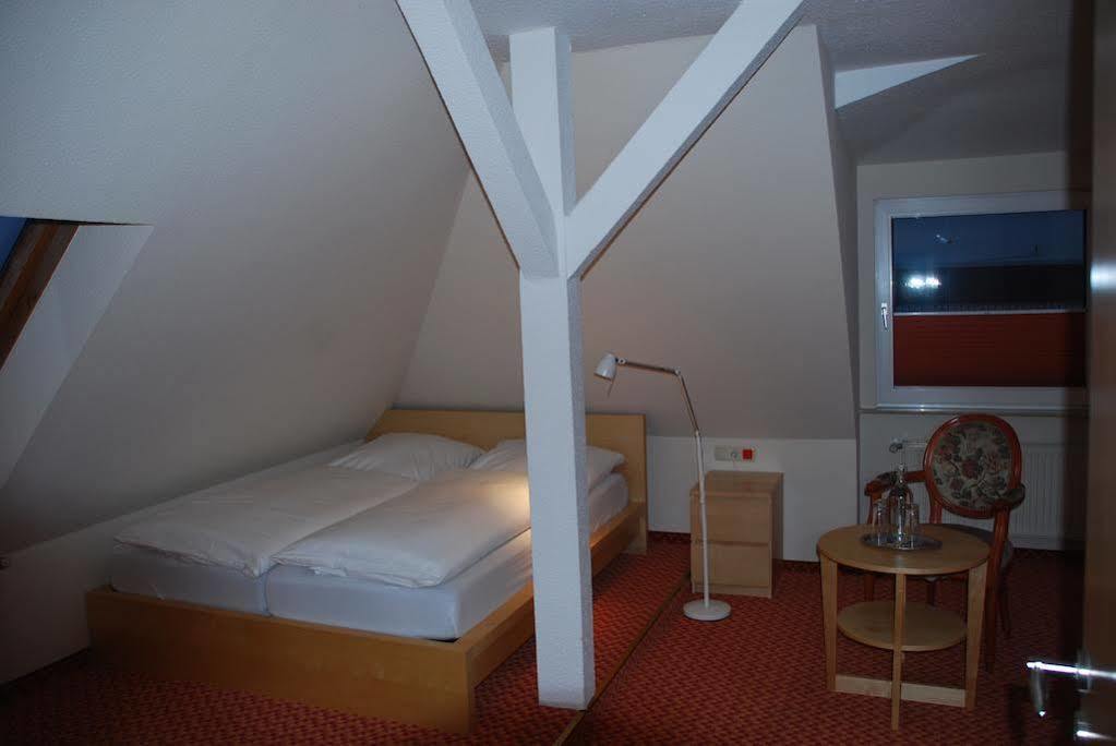 Sleepbeeone Wilhelmshaven Hotel Kültér fotó